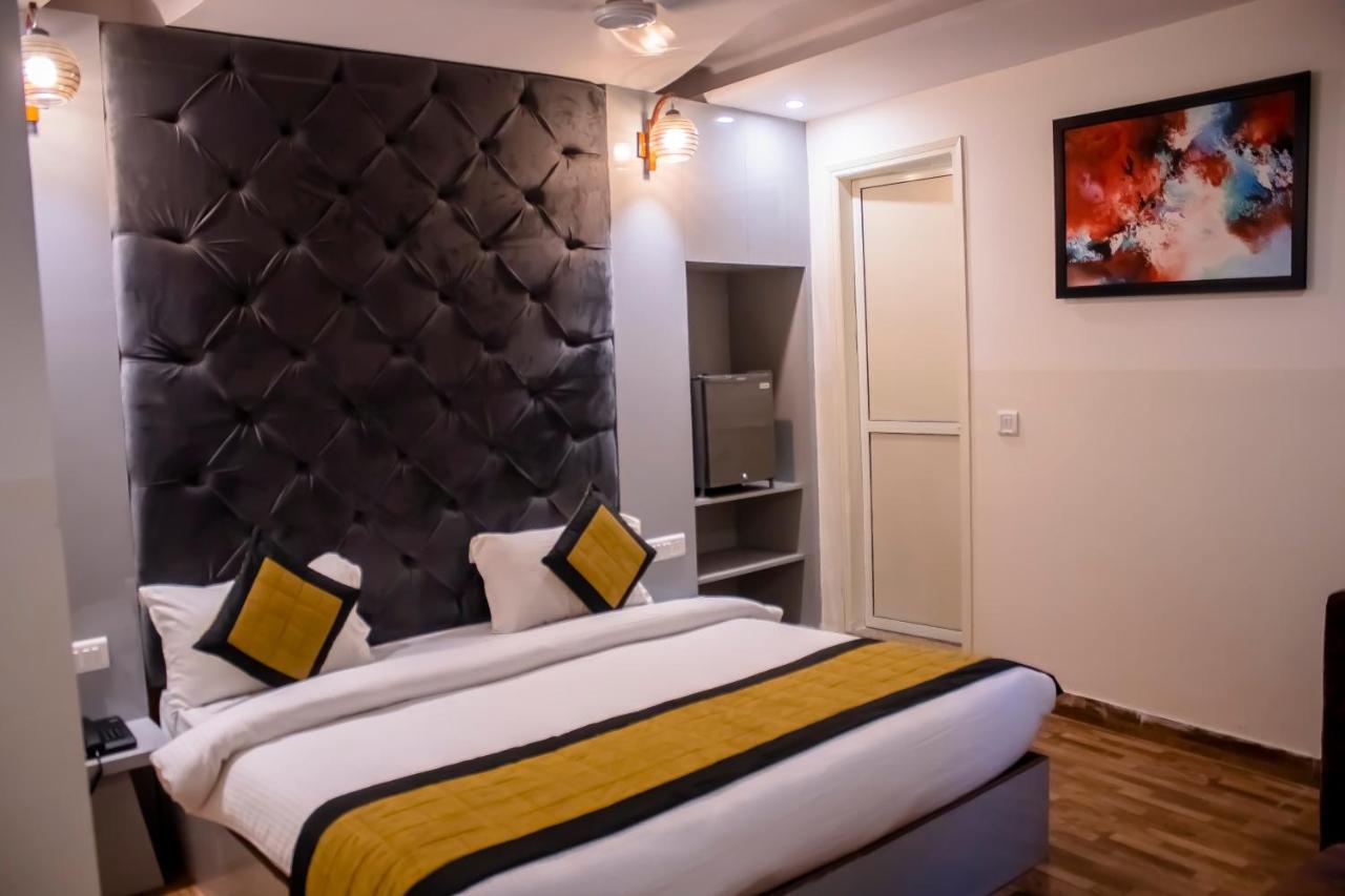 Hotel Airport City Delhi International Airport New Delhi Exterior photo