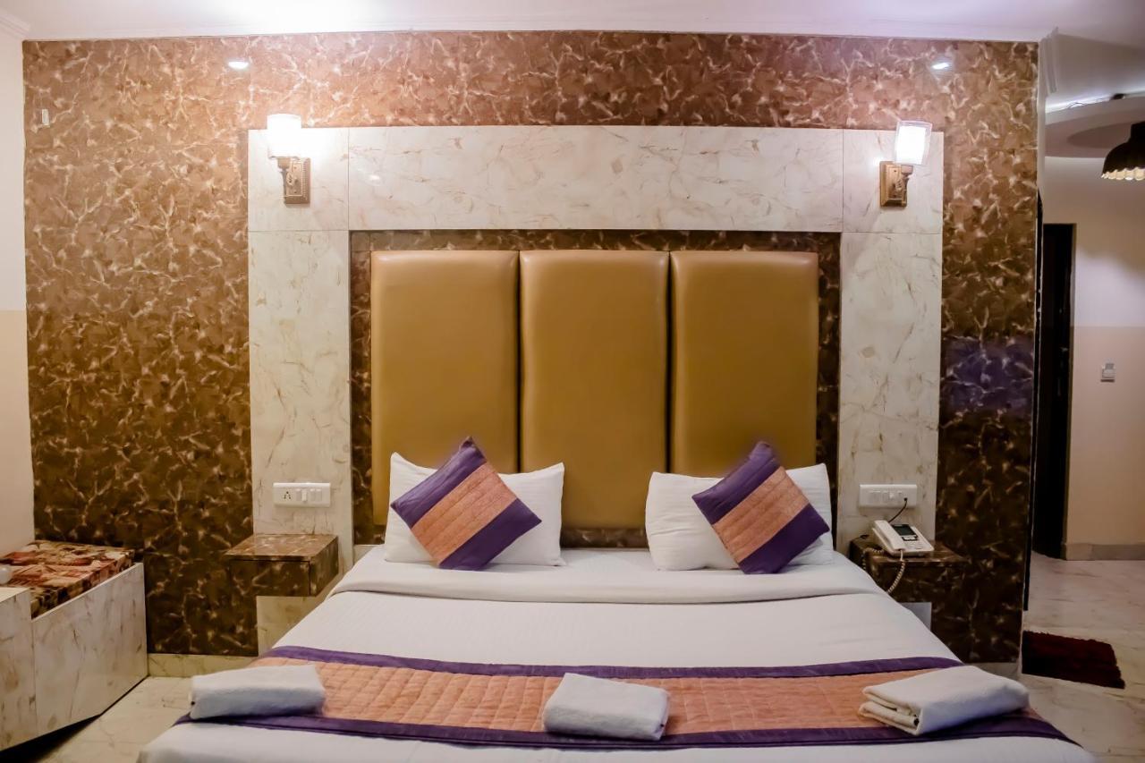 Hotel Airport City Delhi International Airport New Delhi Exterior photo